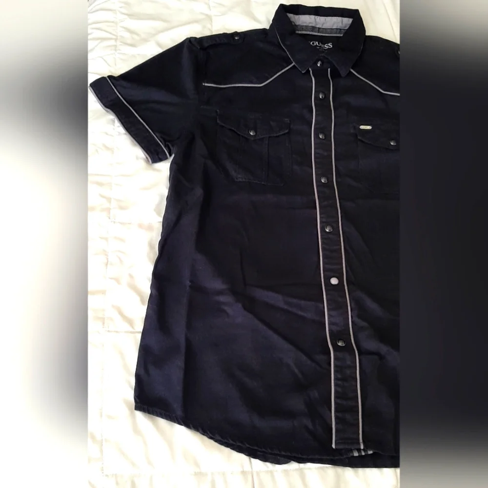 Guess Button Up - Picture 3 of 15
